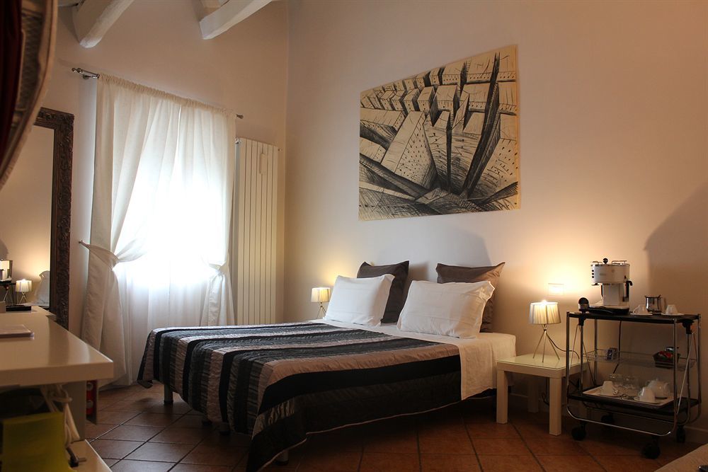 Relais Casa Della Fornarina Pensión